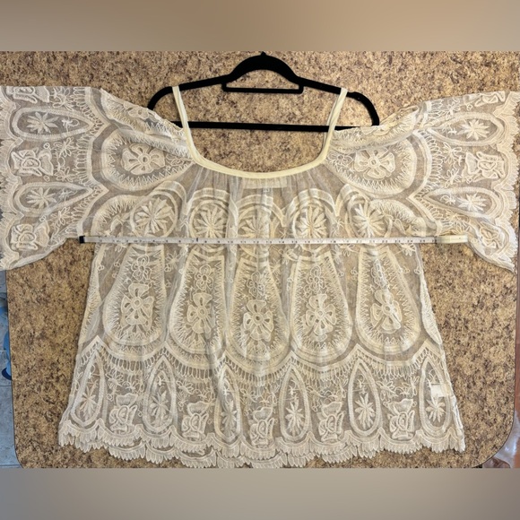 Jen’s Pirate Booty Cami Cold Shoulder Top - Picture 7 of 7